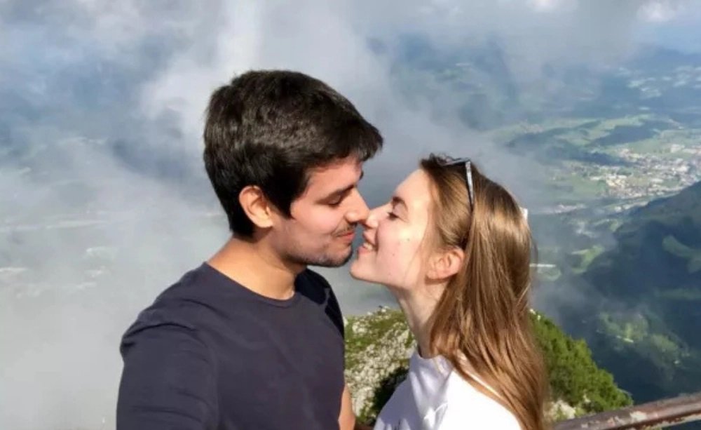 dhruv rathee wife age