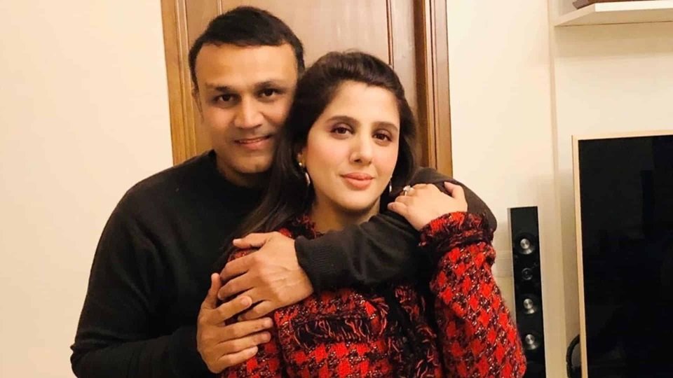 virender sehwag wife