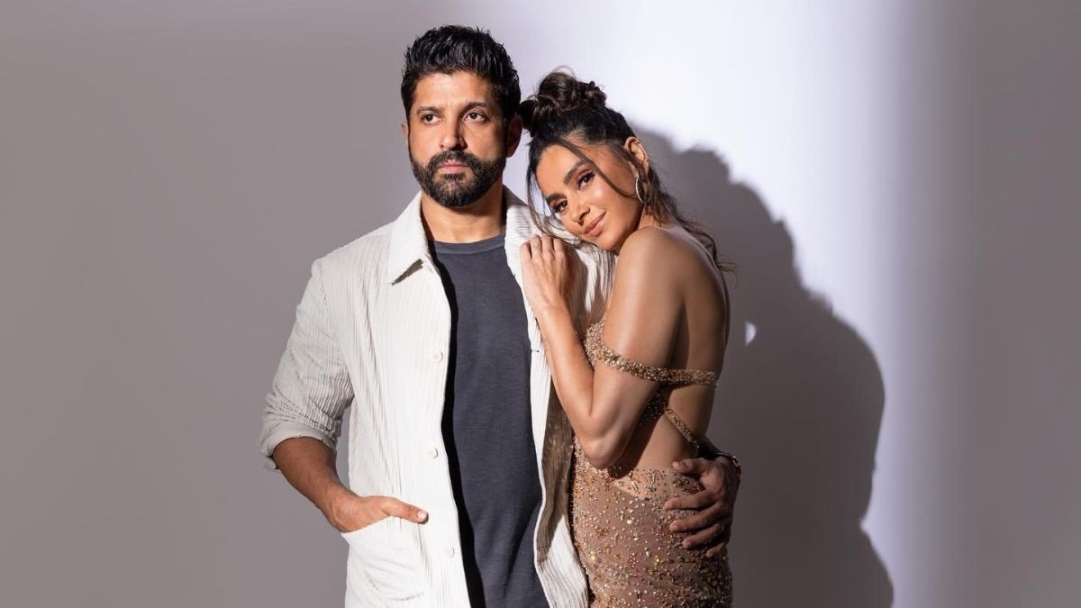 farhan akhtar first wife