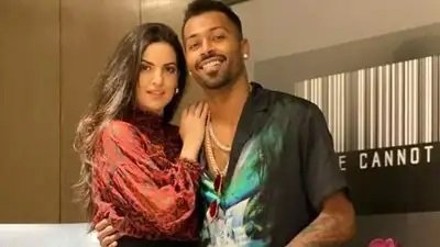 natasha hardik wife