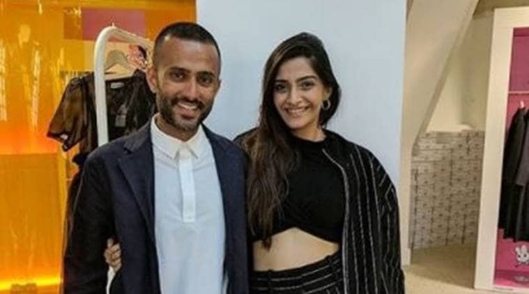 anand ahuja first wife