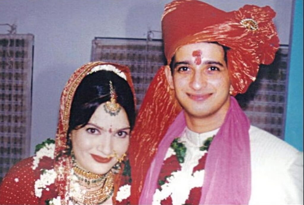 sharman joshi wife