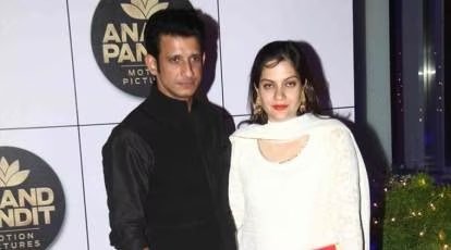 sharman joshi wife