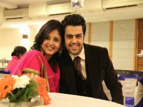 manish paul wife