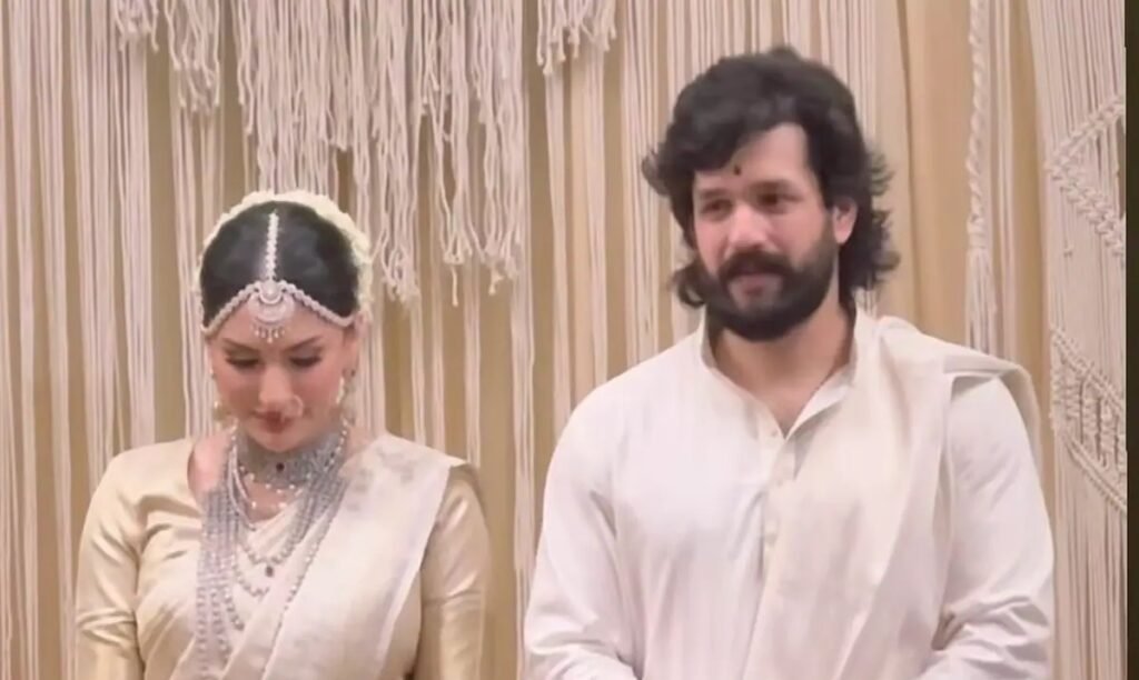 akhil akkineni wife age