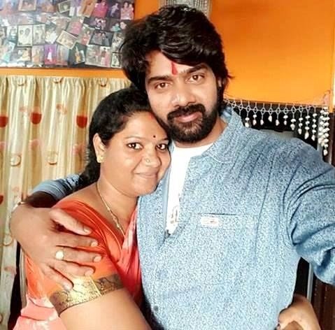 naveen chandra wife