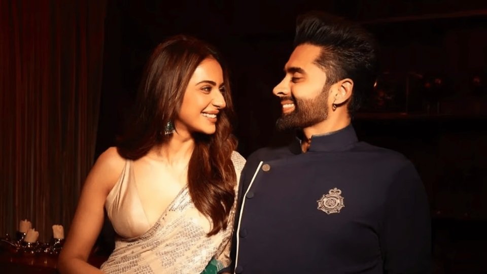 jackky bhagnani wife