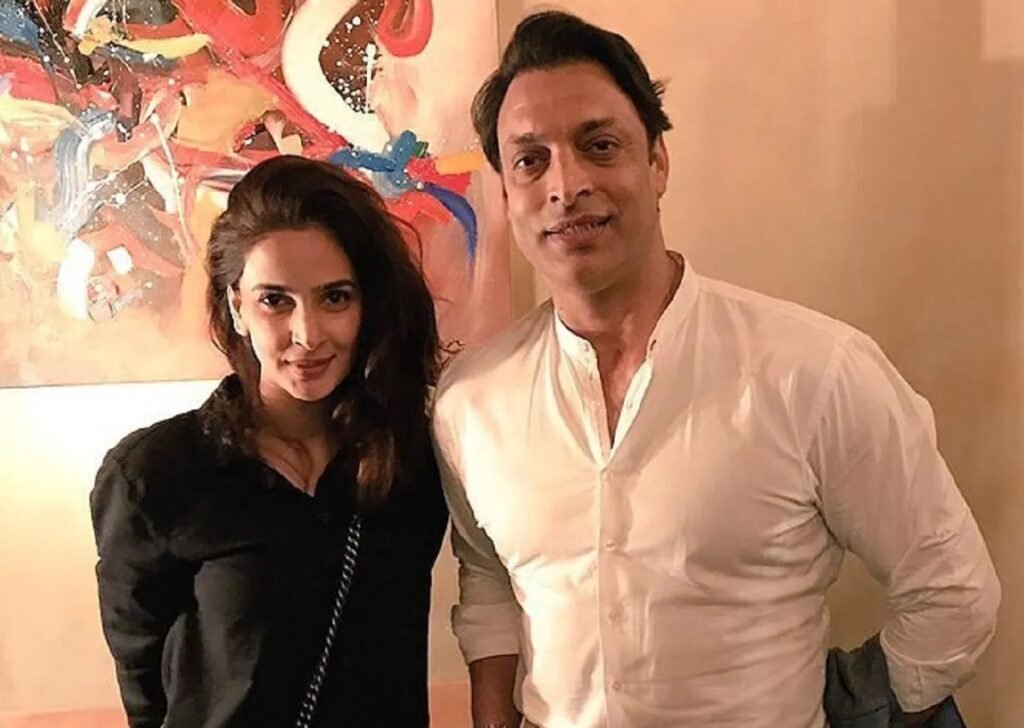 shoaib akhtar wife