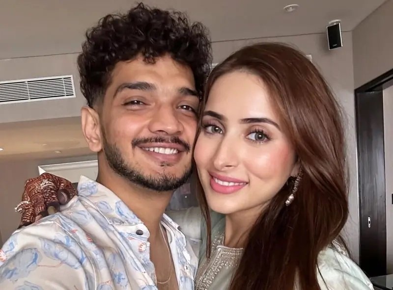 munawar faruqui wife name