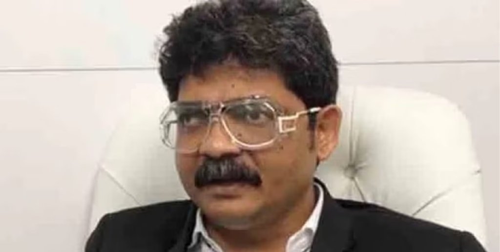 gunratan sadavarte wife