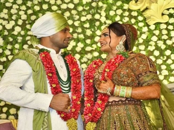 deepak hooda wife