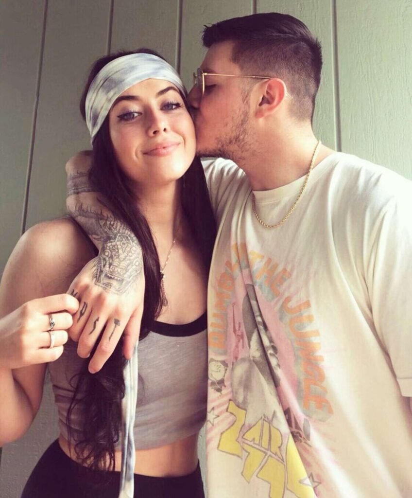 dominik mysterio wife