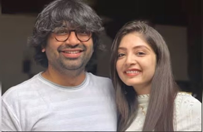 malhar thakar wife