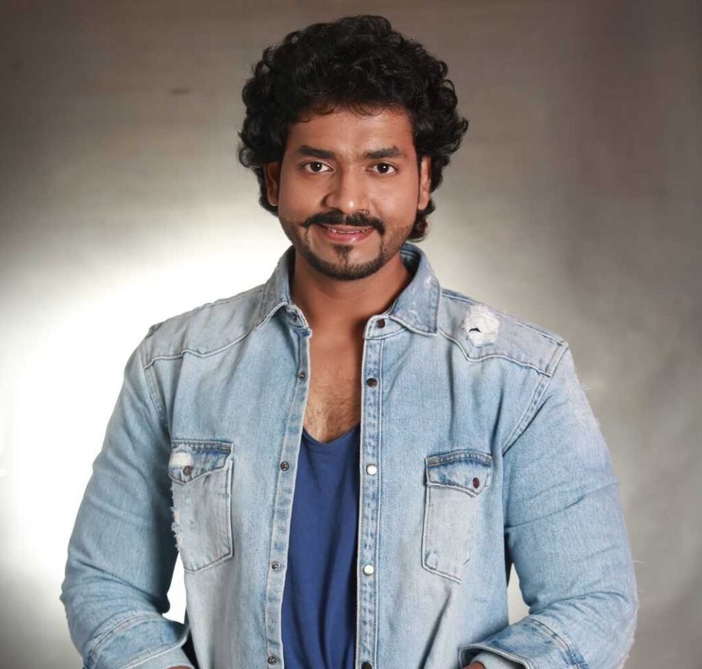utkarsh shinde wife