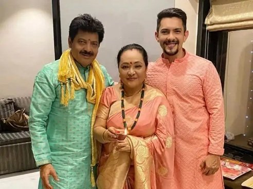 udit narayan wife
