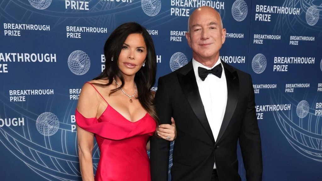 jeff bezos wife