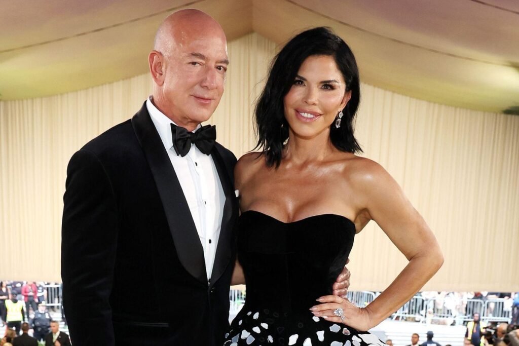 jeff bezos wife