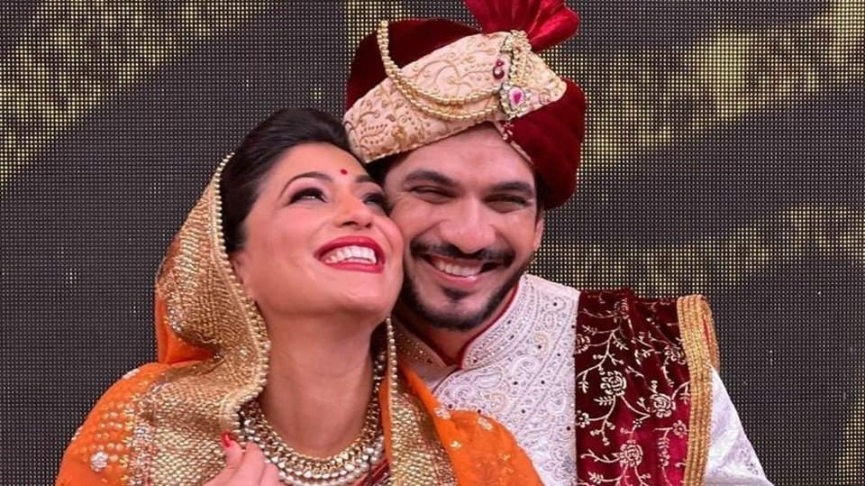 arjun bijlani wife