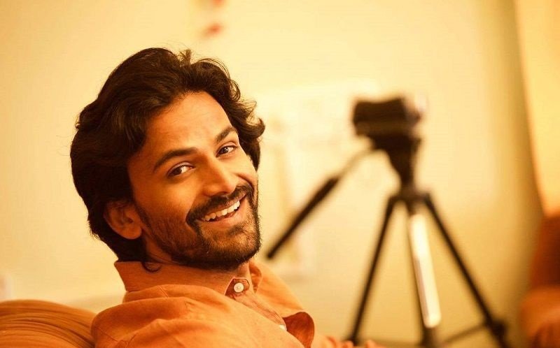 daali dhananjay wife