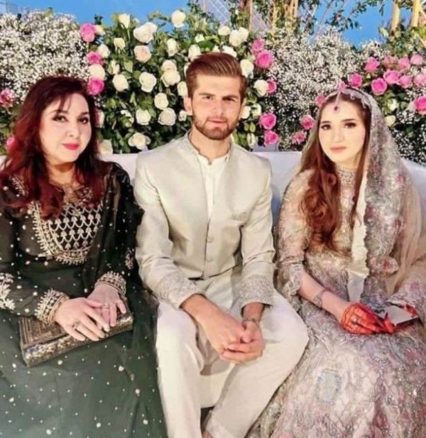 shaheen afridi wife